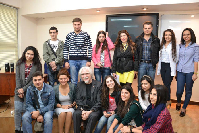 Dr. Marc mit armenischen Studenten